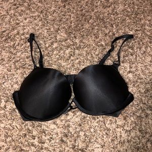 Victoria’s Secret bombshell bra